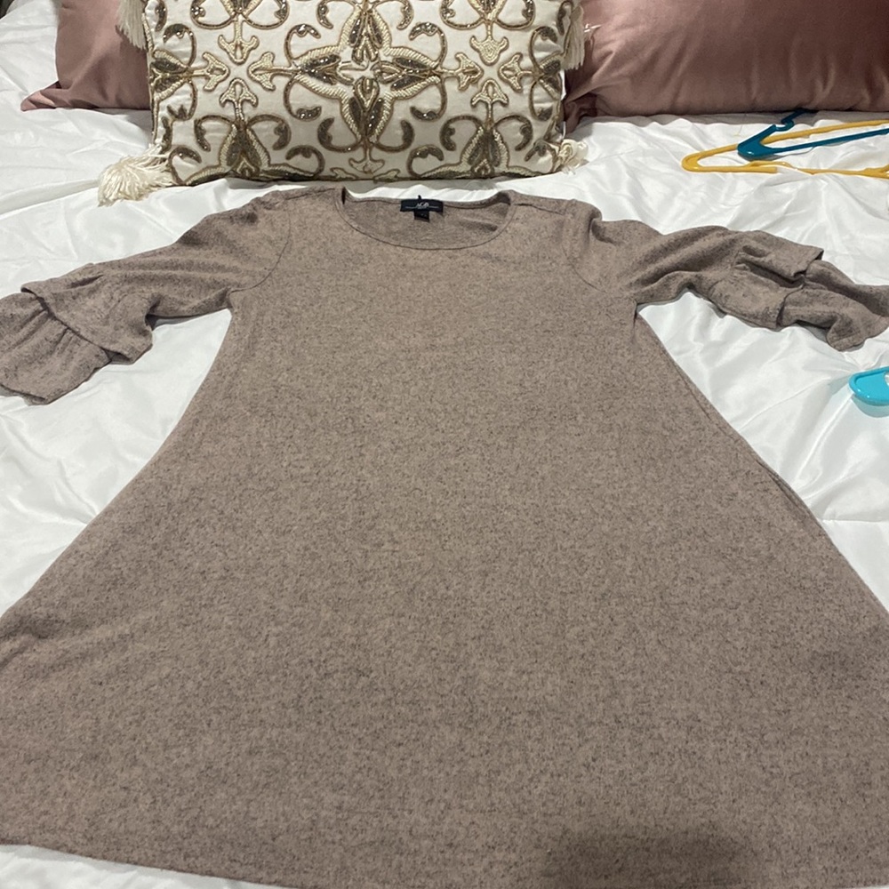 AGB dress size medium double ruffle sleeve soft sweater material